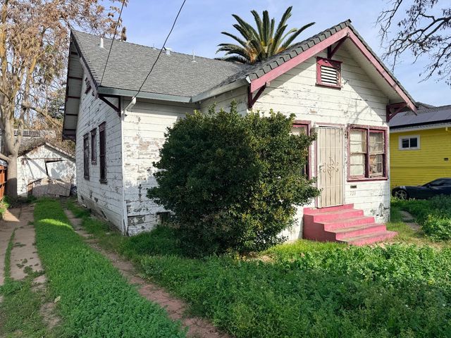 733 W Magnolia St, Stockton, CA 95203