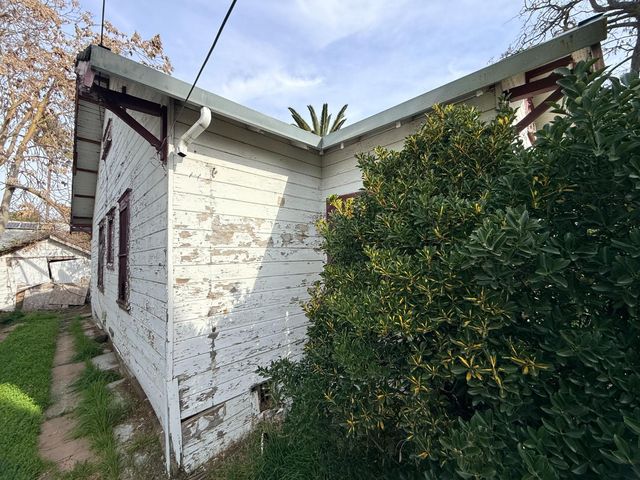 733 W Magnolia St, Stockton, CA 95203