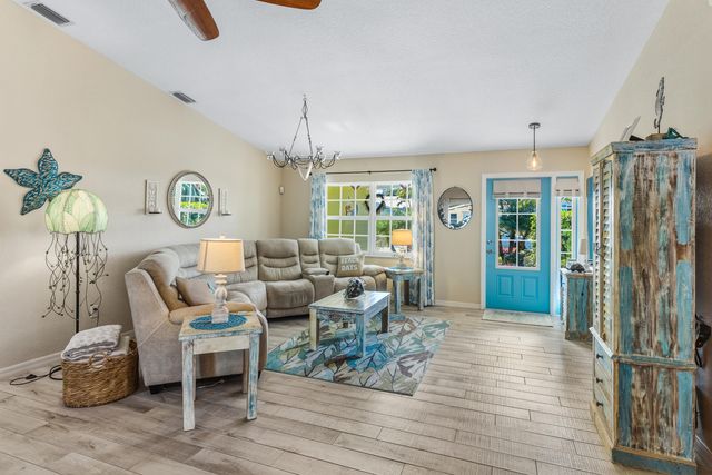 4891 SE Pompano Terrace, Stuart, FL 34997