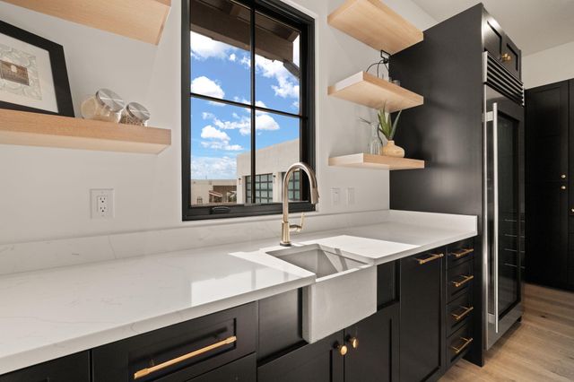 8601 Beverly Hills Avenue NE, Albuquerque, NM 87122