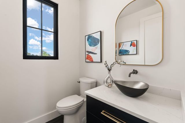 8601 Beverly Hills Avenue NE, Albuquerque, NM 87122