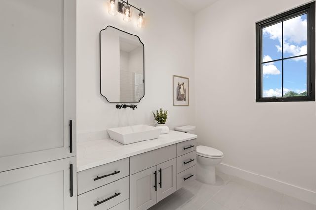 8601 Beverly Hills Avenue NE, Albuquerque, NM 87122