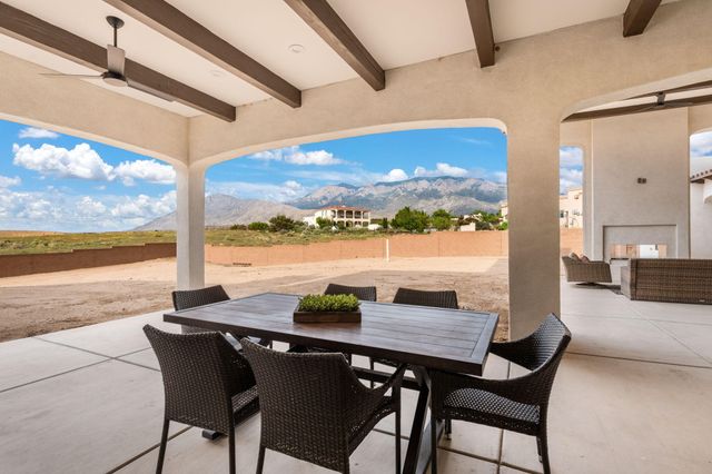 8601 Beverly Hills Avenue NE, Albuquerque, NM 87122