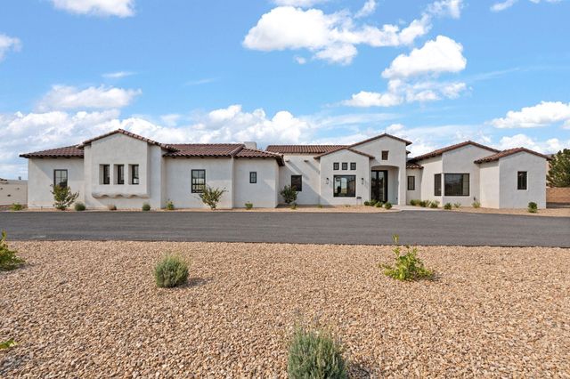 8601 Beverly Hills Avenue NE, Albuquerque, NM 87122