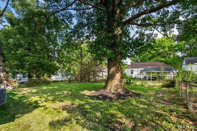 5336 Kirkland Drive, Normandy, MO 63121