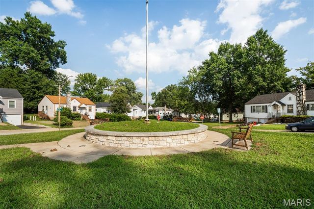 5336 Kirkland Drive, Normandy, MO 63121