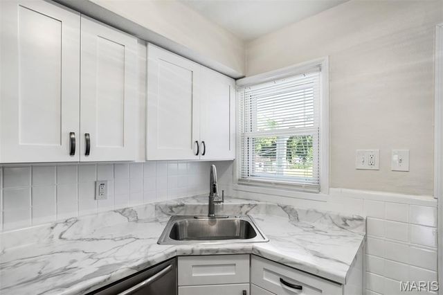 5336 Kirkland Drive, Normandy, MO 63121