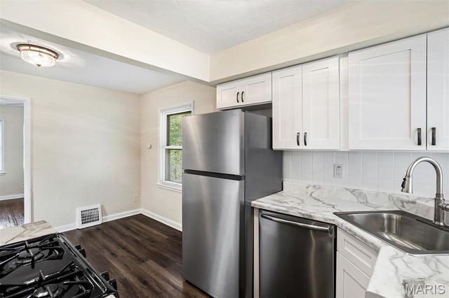 5336 Kirkland Drive, Normandy, MO 63121