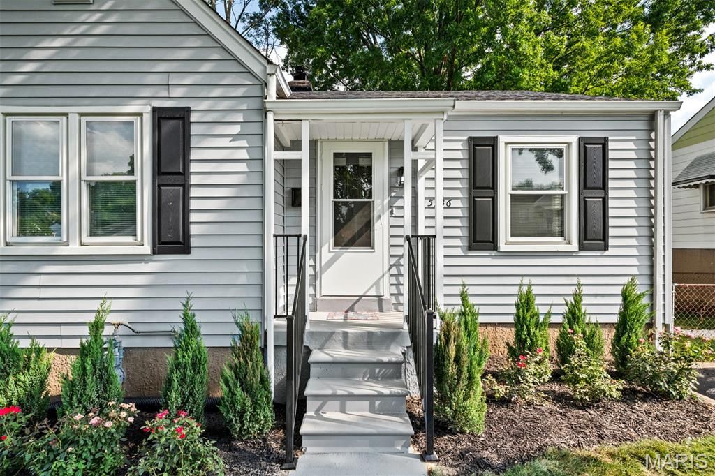 5336 Kirkland Drive, Normandy, MO 63121