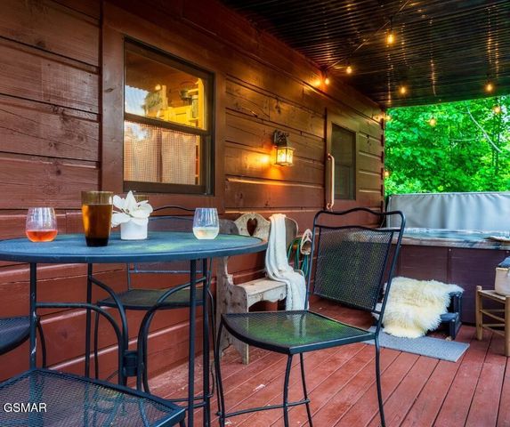 1229 Secona Way, Sevierville, TN 37876