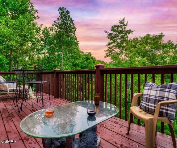 1229 Secona Way, Sevierville, TN 37876