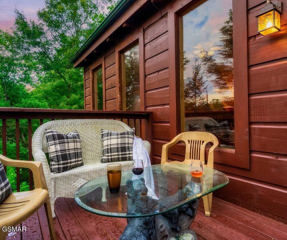 1229 Secona Way, Sevierville, TN 37876
