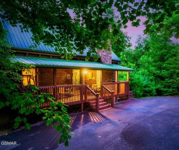 1229 Secona Way, Sevierville, TN 37876