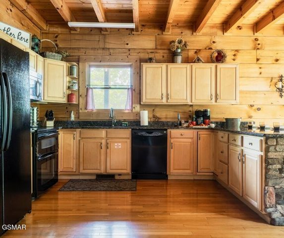 1229 Secona Way, Sevierville, TN 37876