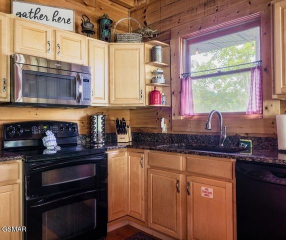 1229 Secona Way, Sevierville, TN 37876