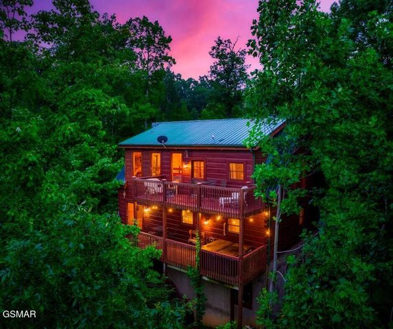 1229 Secona Way, Sevierville, TN 37876