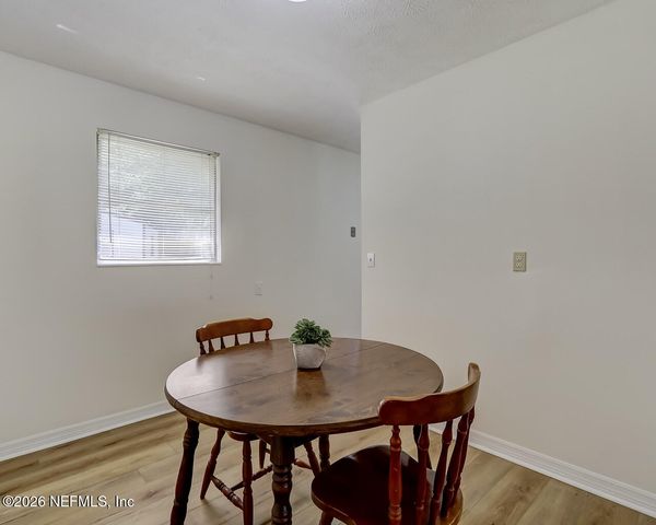 2554 RED ROBIN Drive E, Jacksonville, FL 32210