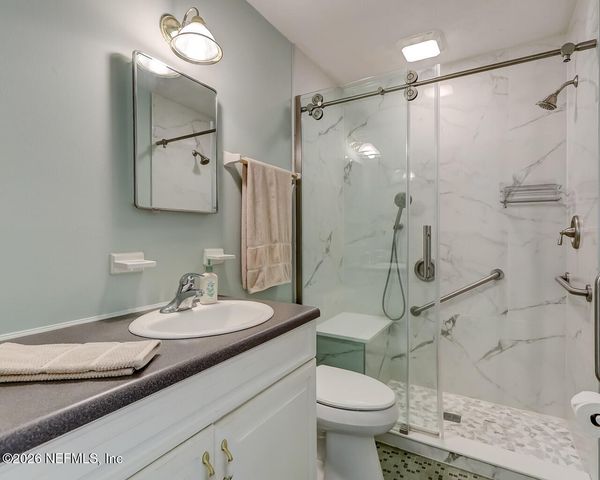 2554 RED ROBIN Drive E, Jacksonville, FL 32210