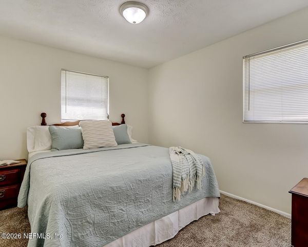 2554 RED ROBIN Drive E, Jacksonville, FL 32210