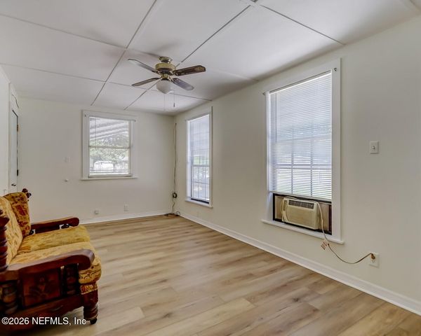 2554 RED ROBIN Drive E, Jacksonville, FL 32210