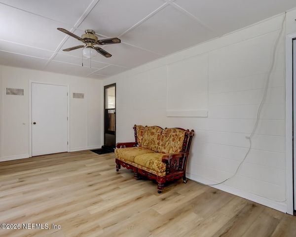 2554 RED ROBIN Drive E, Jacksonville, FL 32210