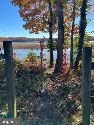 38 MATTAWOMAN CT, Indian Head, MD 20640