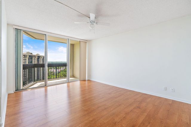 2400 Presidential Way 1706, West Palm Beach, FL 33401