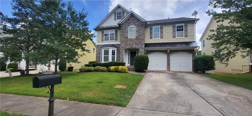 136 Lakeshore Parkway, Newnan, GA 30263