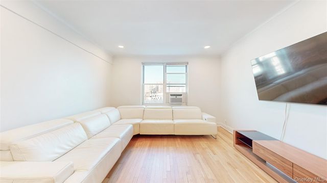 64-11 99th Street 318, Rego Park, NY 11374