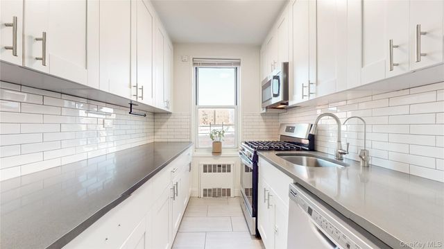 64-11 99th Street 318, Rego Park, NY 11374