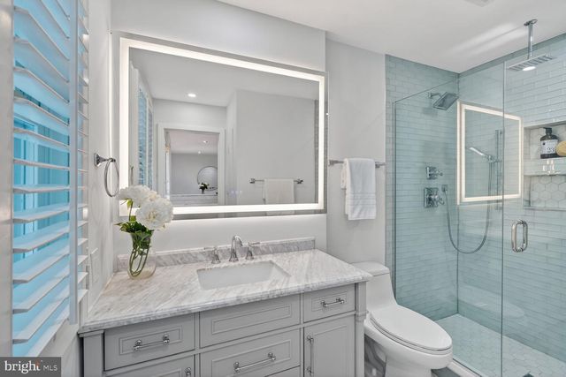 2828 ELLICOTT ST NW, Washington, DC 20008