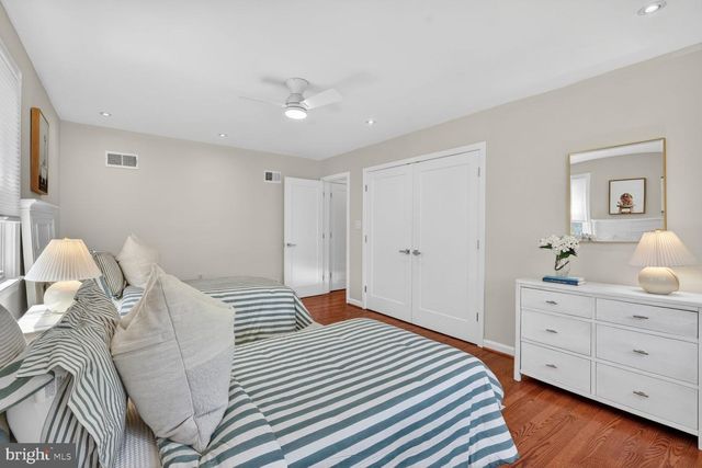 2828 ELLICOTT ST NW, Washington, DC 20008