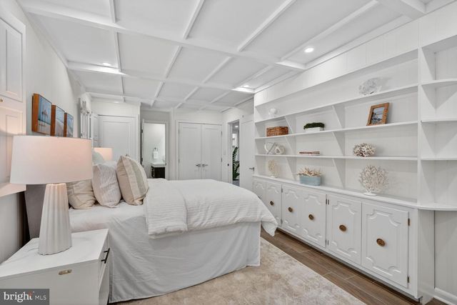 2828 ELLICOTT ST NW, Washington, DC 20008