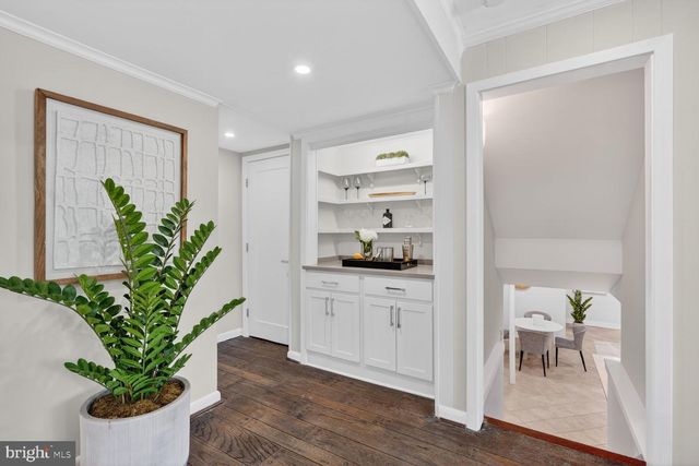 2828 ELLICOTT ST NW, Washington, DC 20008
