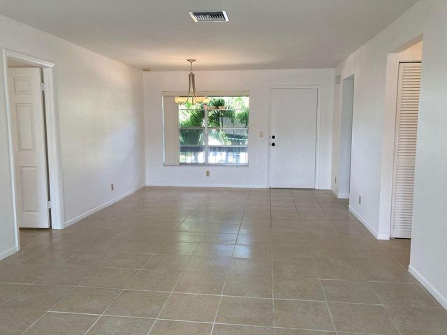 13777 Via Aurora B, Delray Beach, FL 33484