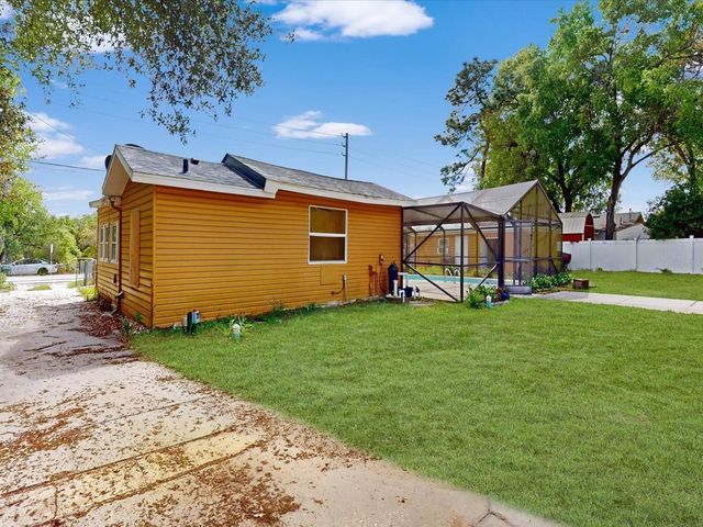 2017 MILLER BOULEVARD, Fruitland Park, FL 34731