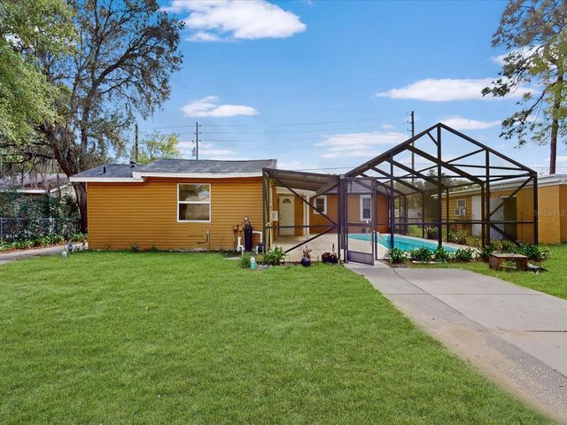 2017 MILLER BOULEVARD, Fruitland Park, FL 34731