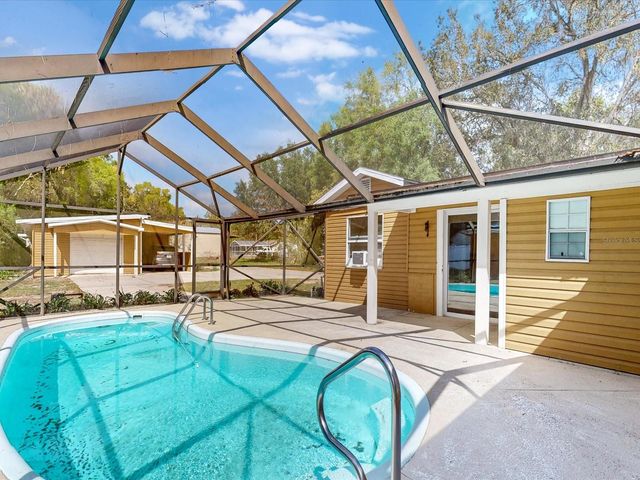 2017 MILLER BOULEVARD, Fruitland Park, FL 34731