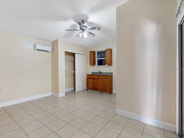 2017 MILLER BOULEVARD, Fruitland Park, FL 34731