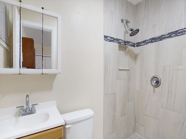 2017 MILLER BOULEVARD, Fruitland Park, FL 34731