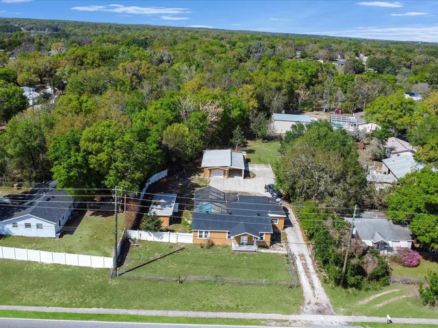 2017 MILLER BOULEVARD, Fruitland Park, FL 34731