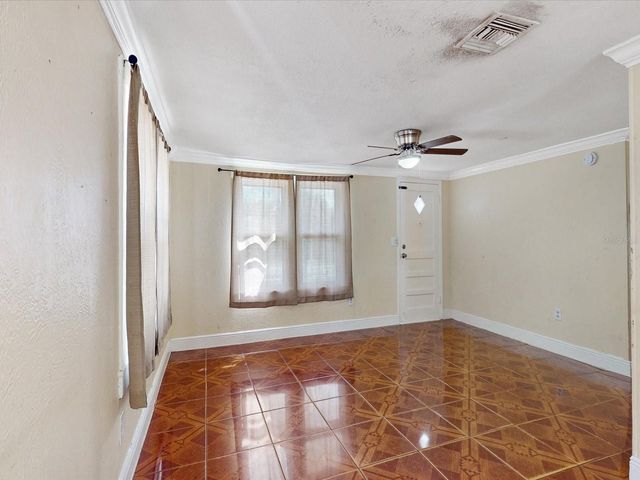 2017 MILLER BOULEVARD, Fruitland Park, FL 34731