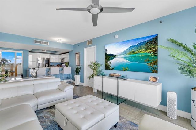 2641 N Flamingo Rd 1105N, Sunrise, FL 33323