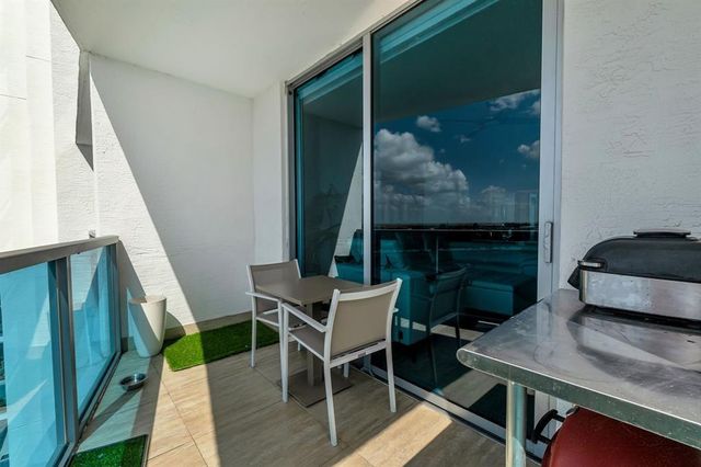 2641 N Flamingo Rd 1105N, Sunrise, FL 33323