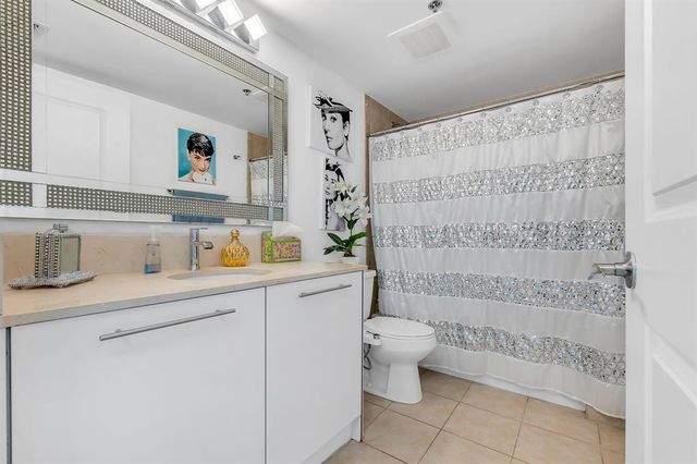 2641 N Flamingo Rd 1105N, Sunrise, FL 33323