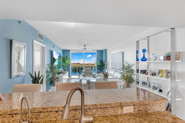 2641 N Flamingo Rd 1105N, Sunrise, FL 33323