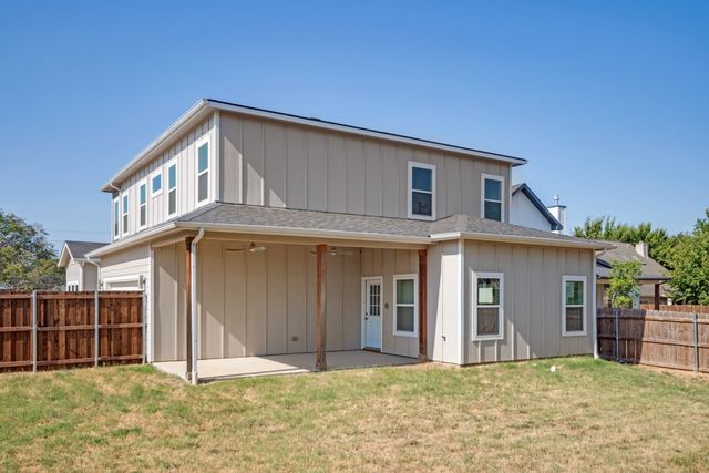 315 Lois Street, Roanoke, TX 76262