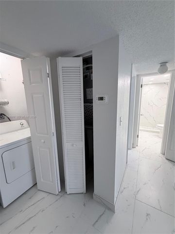 9365 Fontainebleau Blvd E218, Miami, FL 33172