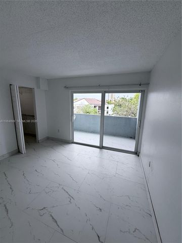 9365 Fontainebleau Blvd E218, Miami, FL 33172
