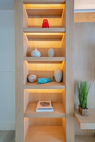 102 24th St 1204, Miami Beach, FL 33139